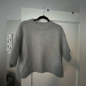 TRUTH light grey short sleeve sweater